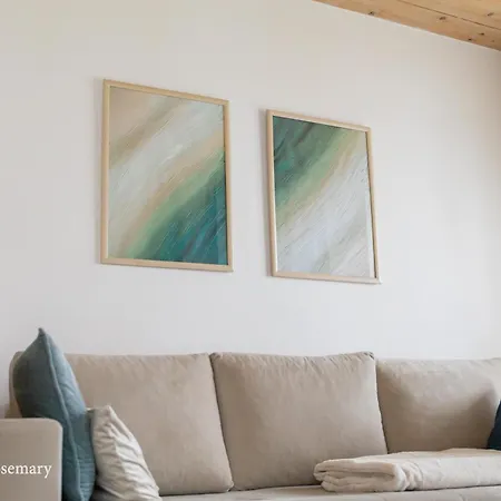 Rosemary * توبولسيتْسا